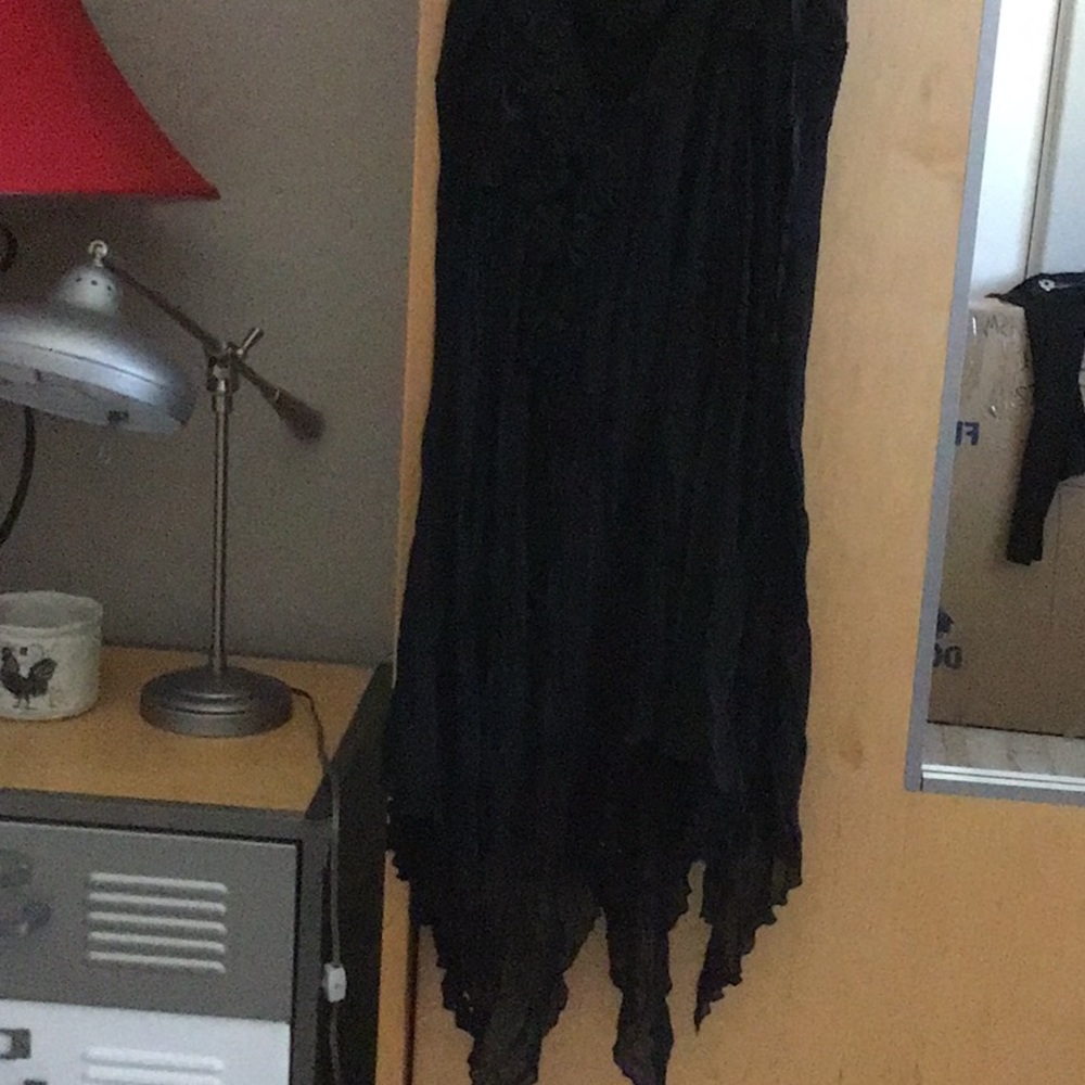 Black ragged bottom skirt